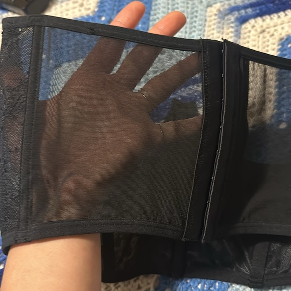 Colsie women’s lace cupless corset size L. - Picture 4 of 10